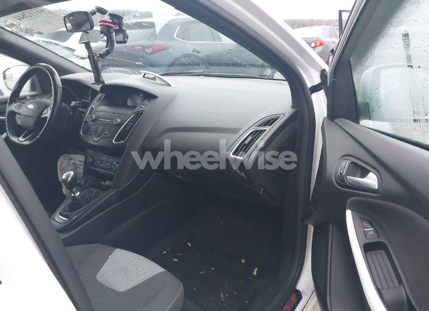 Photo 5 of 2018 Ford Focus ST (VIN 1FADP3L90JL232726)