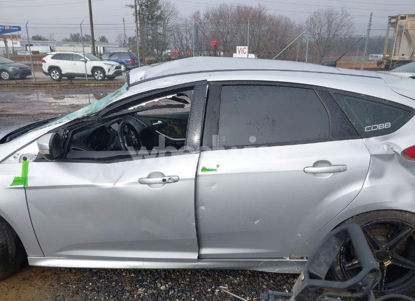 Photo 13 of 2013 Ford Focus ST (VIN 1FADP3L91DL150749)