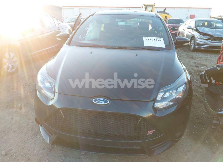 Photo 12 of 2013 Ford Focus ST (VIN 1FADP3L91DL230696)