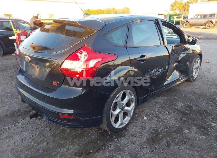 Photo 4 of 2013 Ford Focus ST (VIN 1FADP3L91DL230696)