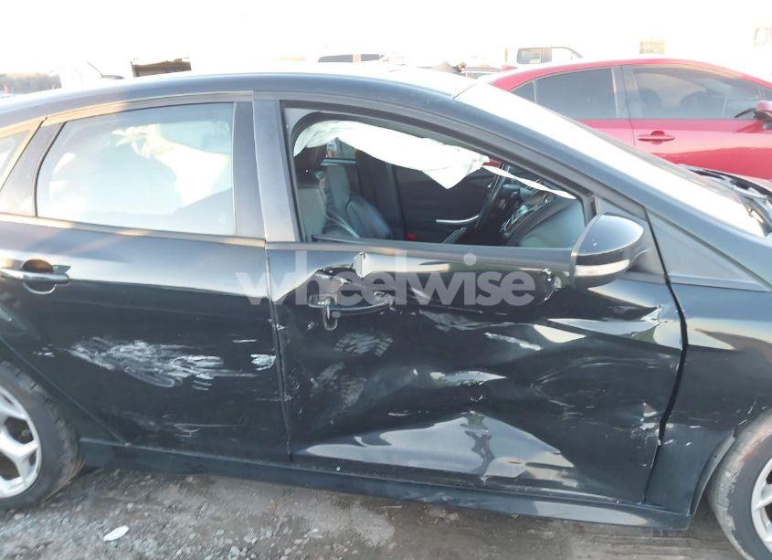 Photo 6 of 2013 Ford Focus ST (VIN 1FADP3L91DL230696)