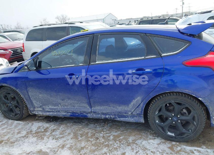 Photo 14 of 2015 Ford Focus ST (VIN 1FADP3L91FL312236)