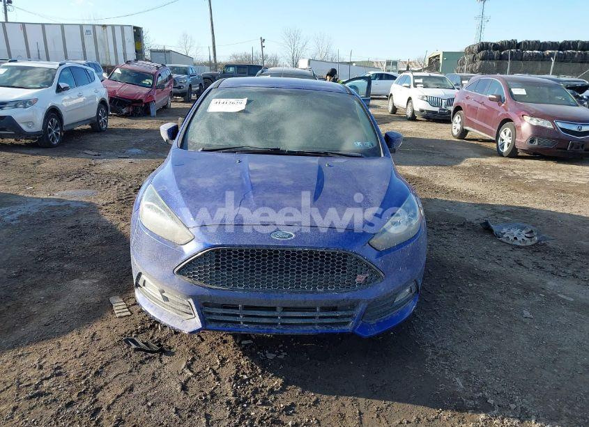 Photo 12 of 2015 Ford Focus ST (VIN 1FADP3L91FL369567)