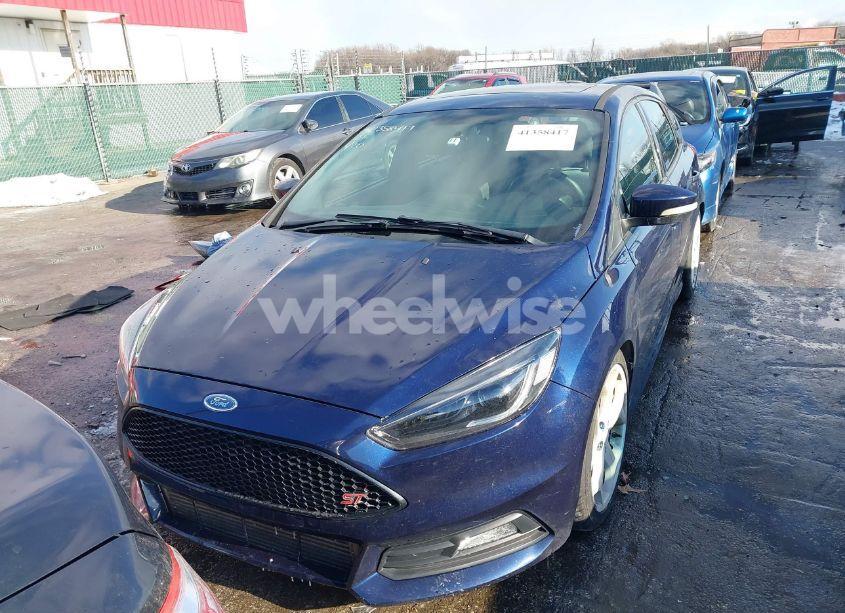 Photo 13 of 2016 Ford Focus ST (VIN 1FADP3L91GL266506)