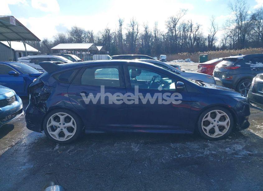 Photo 14 of 2016 Ford Focus ST (VIN 1FADP3L91GL266506)