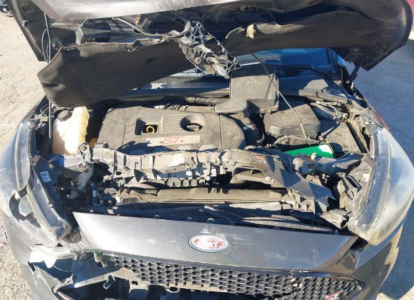 Photo 10 of 2016 Ford Focus ST (VIN 1FADP3L91GL328714)