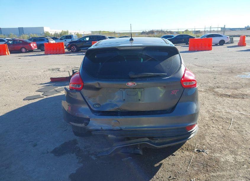 Photo 16 of 2016 Ford Focus ST (VIN 1FADP3L91GL328714)