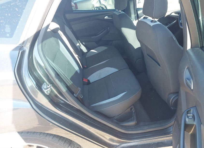 Photo 8 of 2016 Ford Focus ST (VIN 1FADP3L91GL328714)