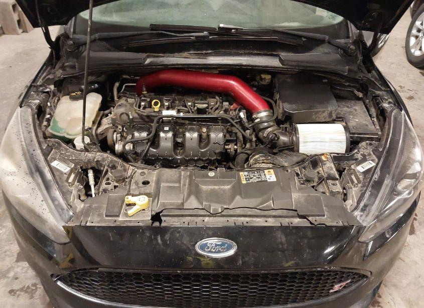 Photo 10 of 2016 Ford Focus ST (VIN 1FADP3L91GL378237)