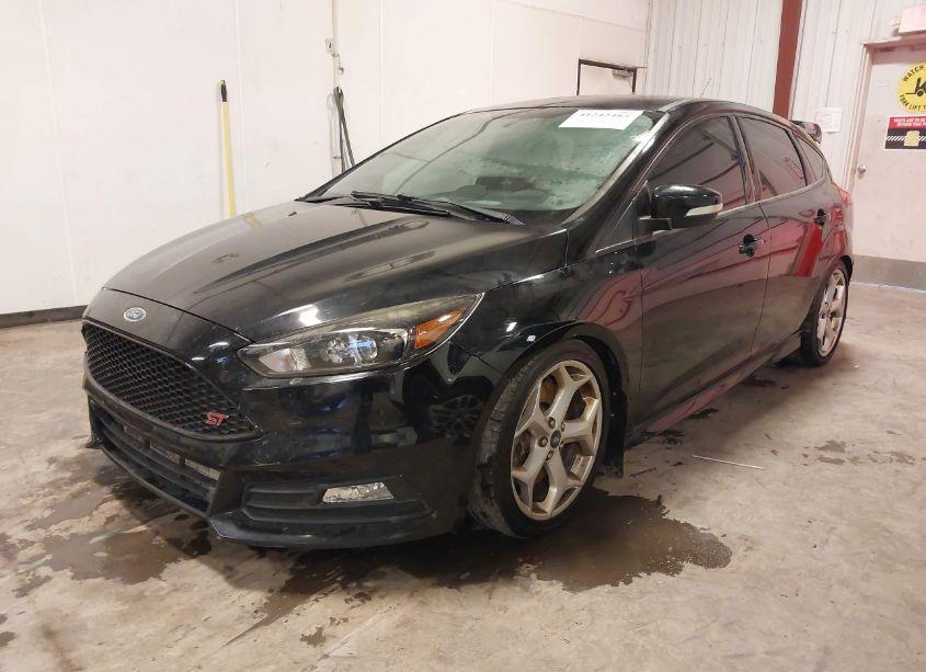 Photo 2 of 2016 Ford Focus ST (VIN 1FADP3L91GL378237)