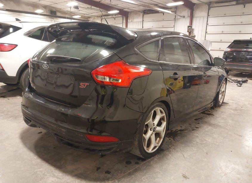 Photo 4 of 2016 Ford Focus ST (VIN 1FADP3L91GL378237)