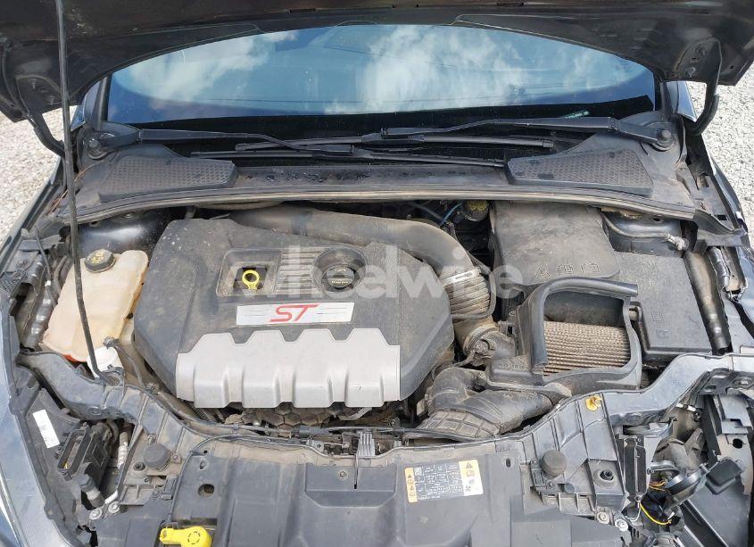 Photo 10 of 2016 Ford Focus ST (VIN 1FADP3L91GL406263)