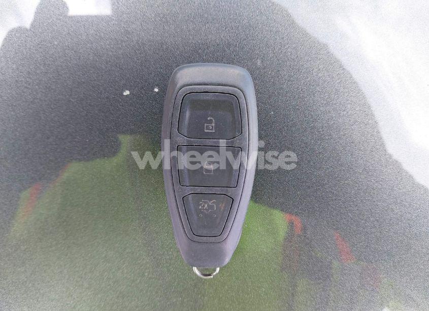 Photo 11 of 2016 Ford Focus ST (VIN 1FADP3L91GL406263)