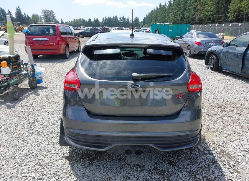 Photo 16 of 2016 Ford Focus ST (VIN 1FADP3L91GL406263)