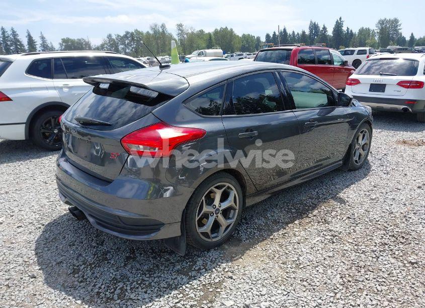 Photo 4 of 2016 Ford Focus ST (VIN 1FADP3L91GL406263)