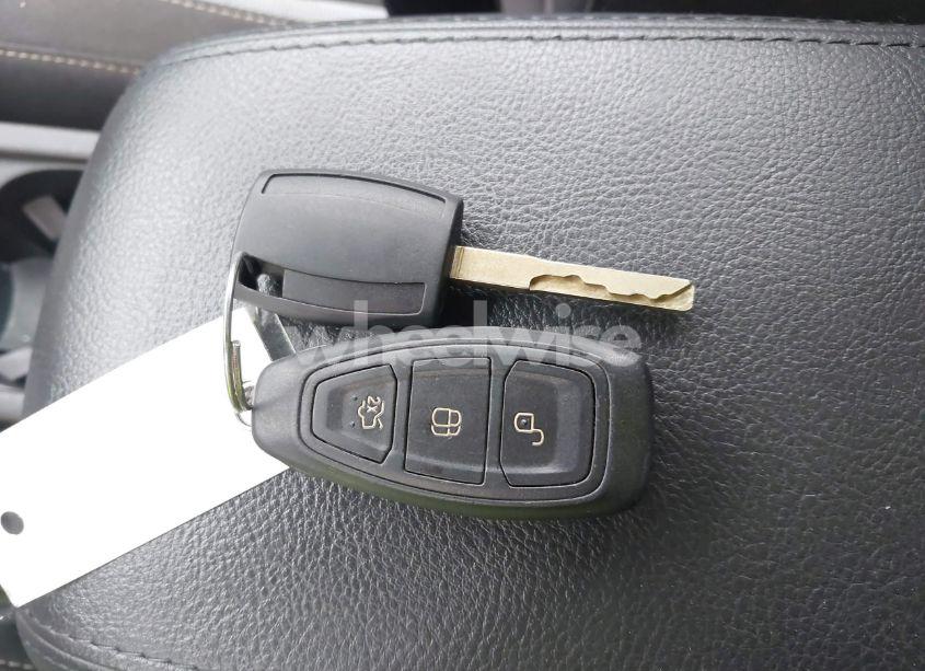 Photo 11 of 2017 Ford Focus ST (VIN 1FADP3L91HL215413)