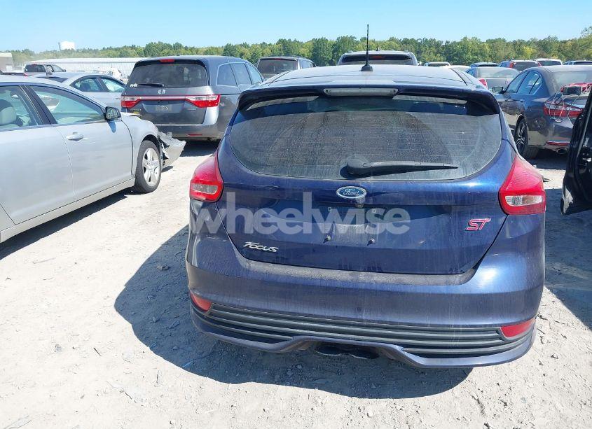 Photo 17 of 2017 Ford Focus ST (VIN 1FADP3L91HL298566)