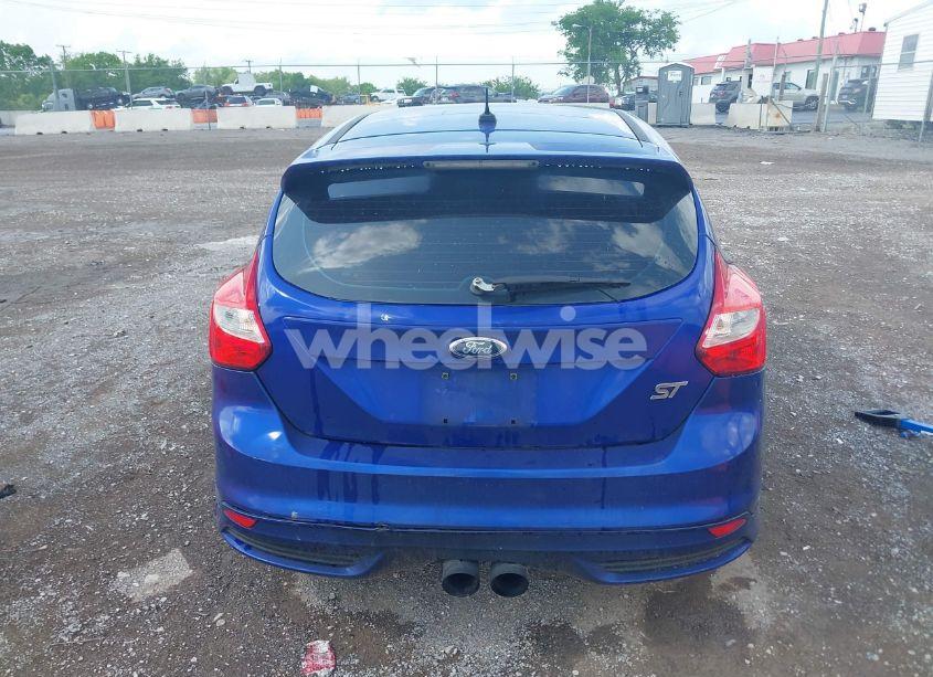 Photo 16 of 2013 Ford Focus ST (VIN 1FADP3L92DL167821)