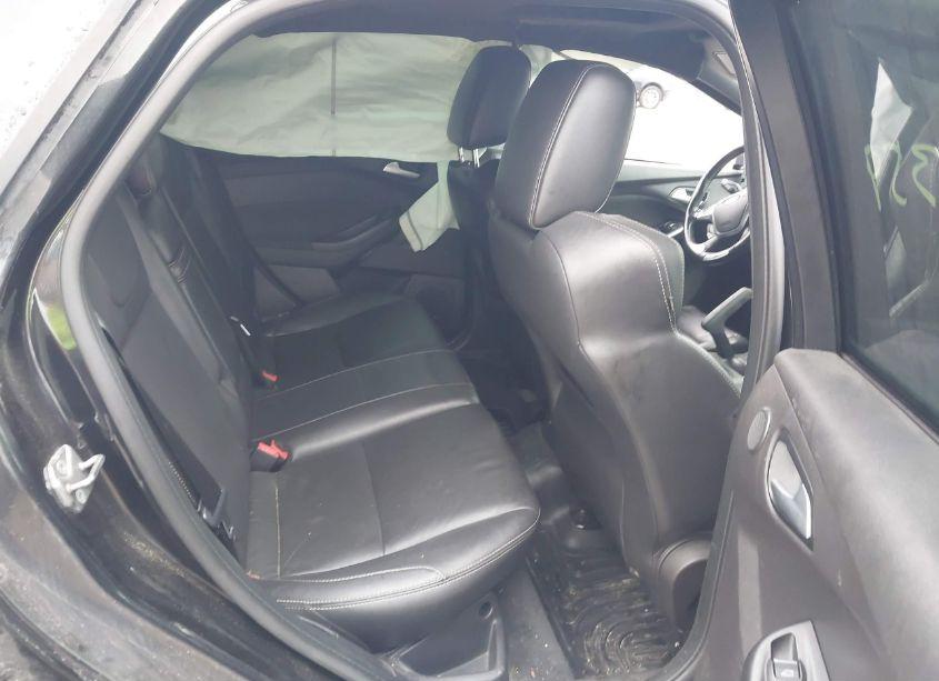 Photo 8 of 2013 Ford Focus ST (VIN 1FADP3L92DL324358)