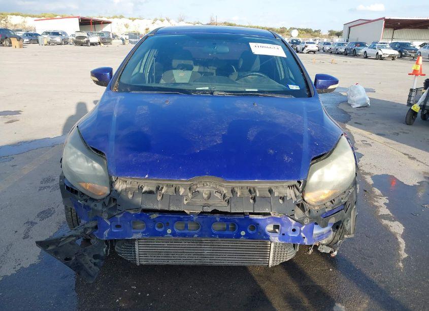 Photo 12 of 2014 Ford Focus ST (VIN 1FADP3L92EL310994)