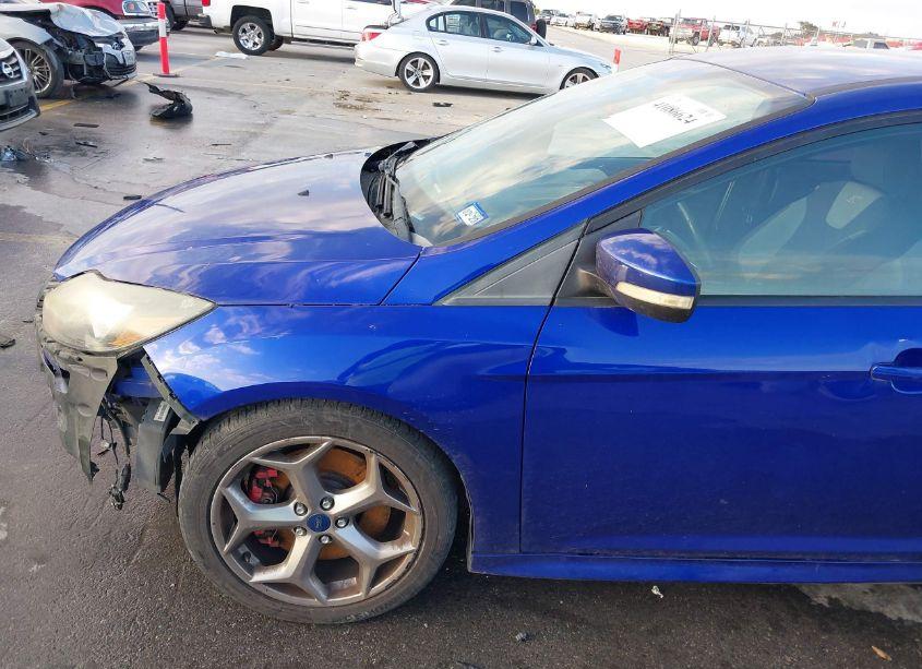 Photo 17 of 2014 Ford Focus ST (VIN 1FADP3L92EL310994)
