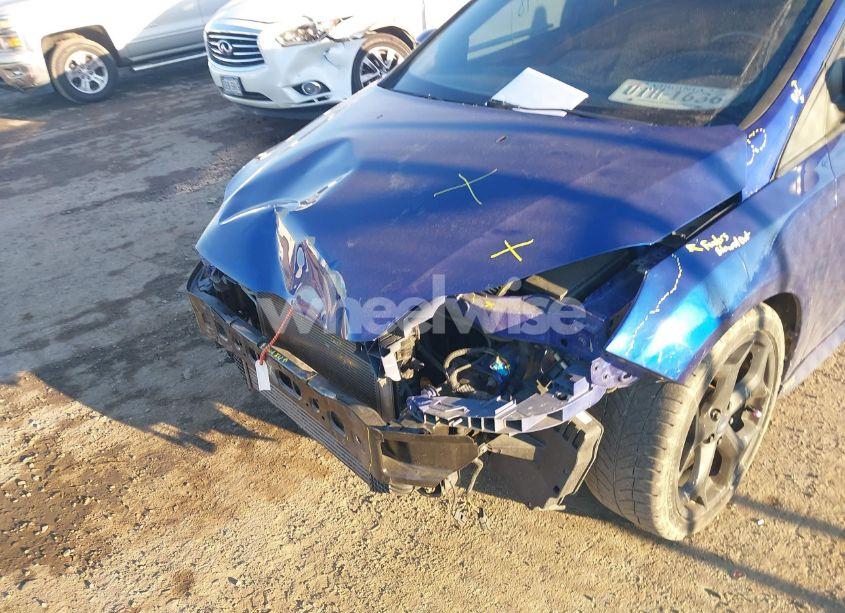 Photo 6 of 2014 Ford Focus ST (VIN 1FADP3L92EL388031)