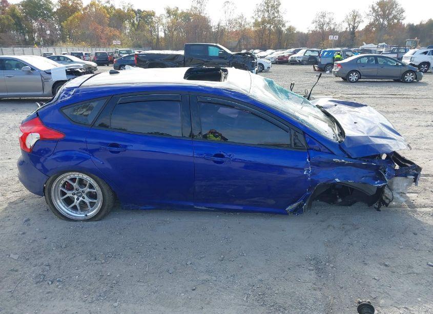 Photo 14 of 2014 Ford Focus (VIN 1FADP3L92EL415891)