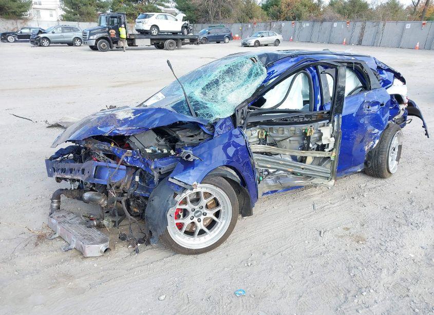 Photo 2 of 2014 Ford Focus (VIN 1FADP3L92EL415891)