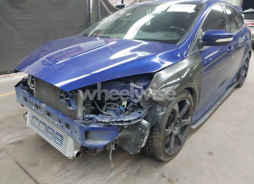 Photo 6 of 2015 Ford Focus ST (VIN 1FADP3L92FL293888)