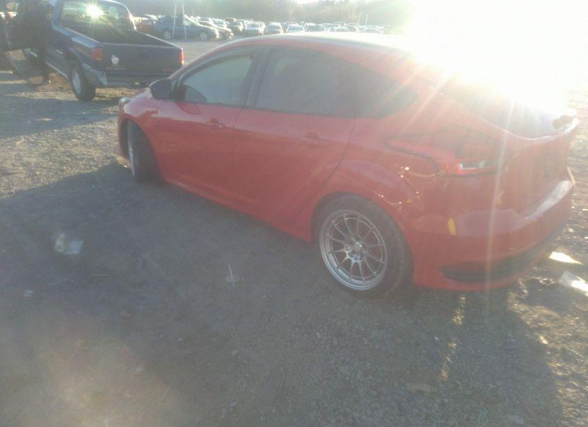 Photo 3 of 2016 Ford Focus ST (VIN 1FADP3L92GL337499)