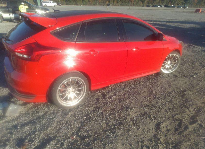 Photo 4 of 2016 Ford Focus ST (VIN 1FADP3L92GL337499)