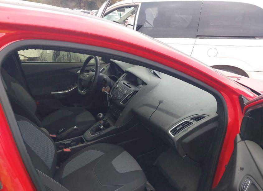 Photo 5 of 2016 Ford Focus ST (VIN 1FADP3L92GL337499)