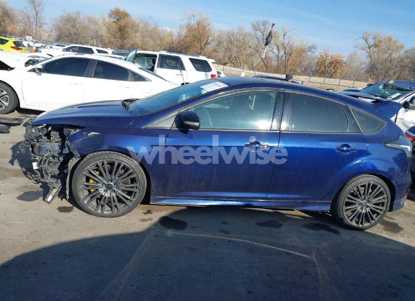 Photo 15 of 2016 Ford Focus ST (VIN 1FADP3L92GL351354)