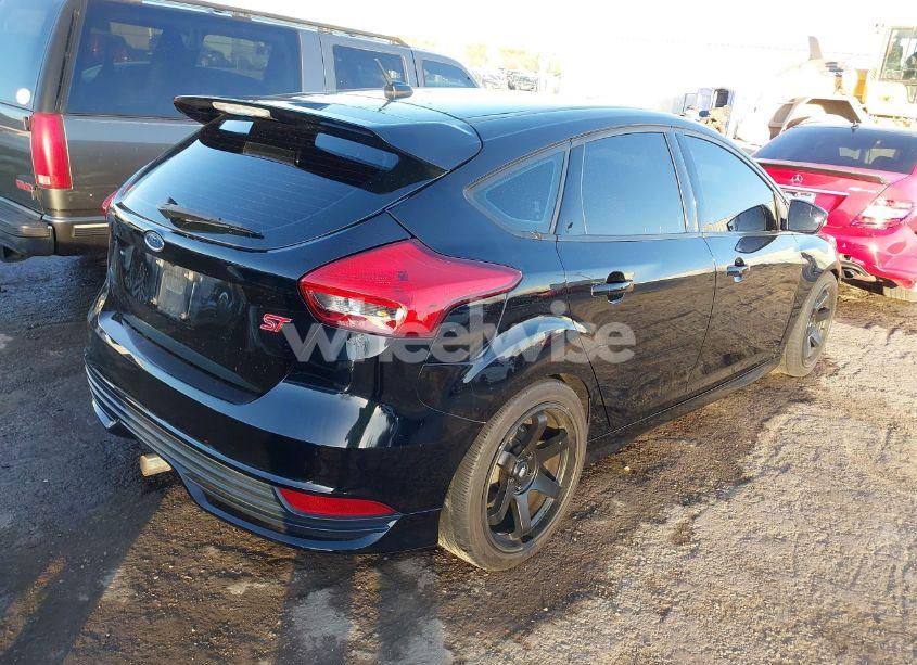 Photo 4 of 2016 Ford Focus ST (VIN 1FADP3L92GL360801)