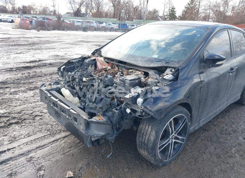 Photo 6 of 2017 Ford Focus ST (VIN 1FADP3L92HL244094)