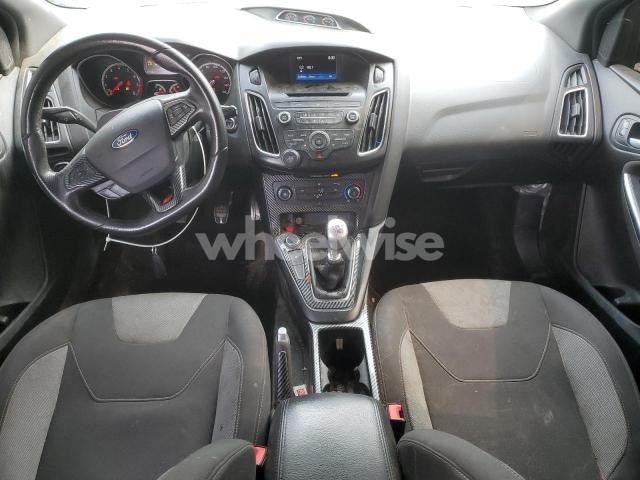 Photo 6 of 2017 FORD FOCUS ST (VIN 1FADP3L92HL320395)