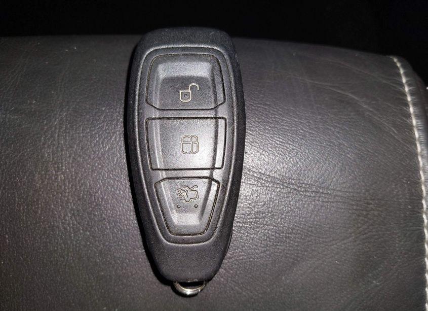 Photo 11 of 2017 Ford Focus ST (VIN 1FADP3L92HL326097)