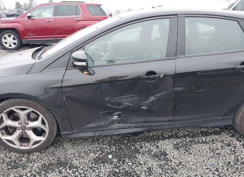 Photo 6 of 2013 Ford Focus ST (VIN 1FADP3L93DL222924)