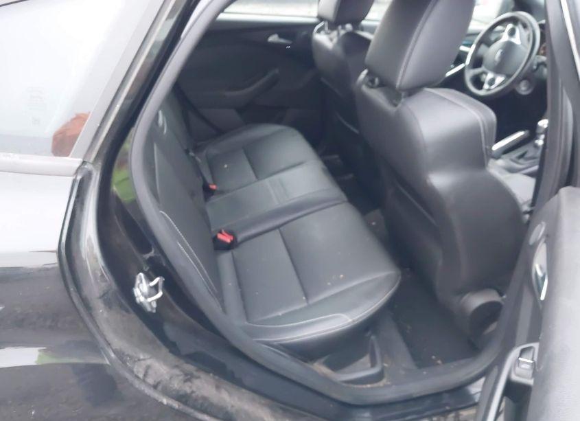 Photo 8 of 2013 Ford Focus ST (VIN 1FADP3L93DL222924)