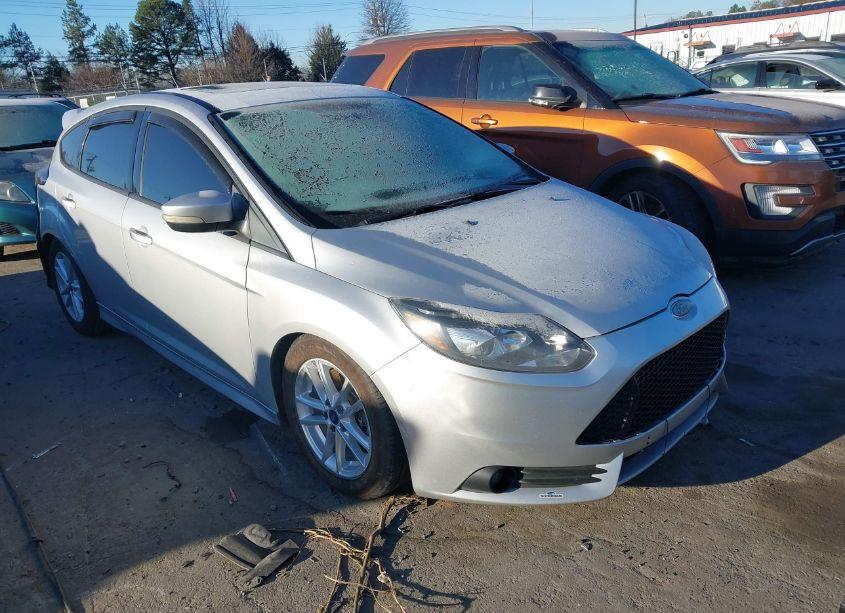 2013 Ford Focus ST (VIN 1FADP3L93DL306788) main photo