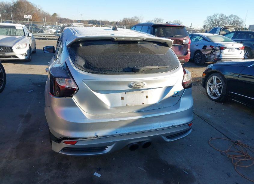 Photo 16 of 2013 Ford Focus ST (VIN 1FADP3L93DL306788)