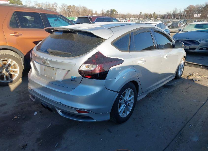 Photo 4 of 2013 Ford Focus ST (VIN 1FADP3L93DL306788)