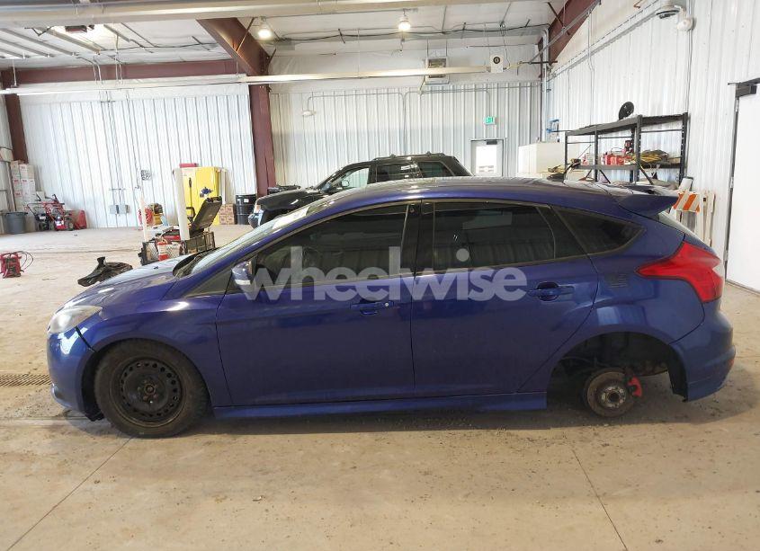 Photo 14 of 2013 Ford Focus ST (VIN 1FADP3L93DL383371)
