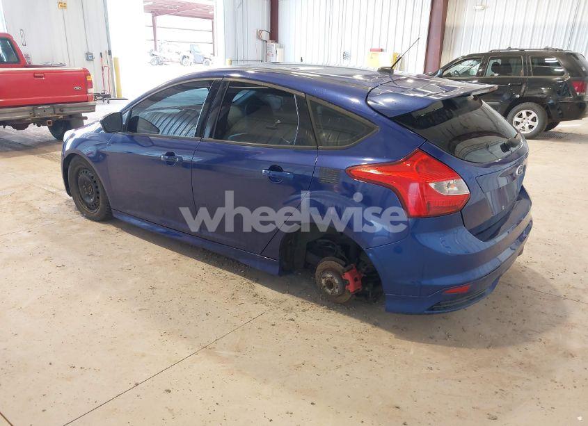 Photo 3 of 2013 Ford Focus ST (VIN 1FADP3L93DL383371)