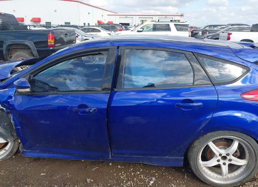 Photo 15 of 2014 Ford Focus ST (VIN 1FADP3L93EL305934)