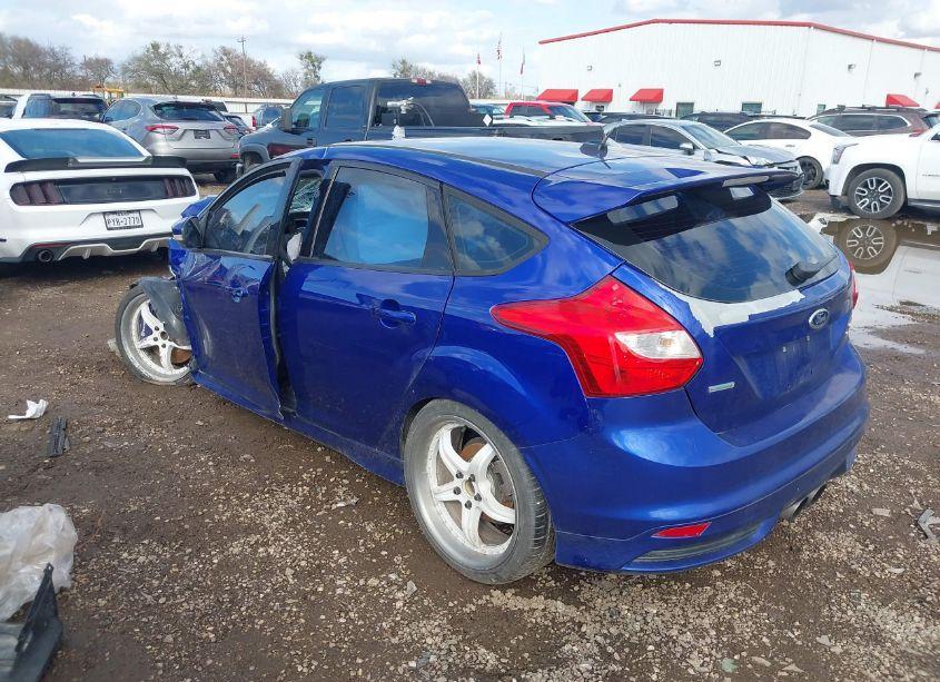 Photo 3 of 2014 Ford Focus ST (VIN 1FADP3L93EL305934)