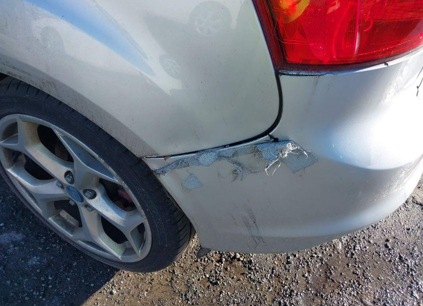 Photo 6 of 2014 Ford Focus ST (VIN 1FADP3L93EL388068)