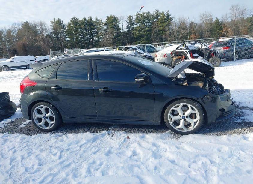 Photo 13 of 2014 Ford Focus ST (VIN 1FADP3L93EL463710)