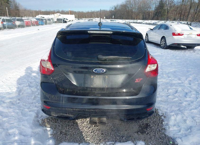 Photo 16 of 2014 Ford Focus ST (VIN 1FADP3L93EL463710)
