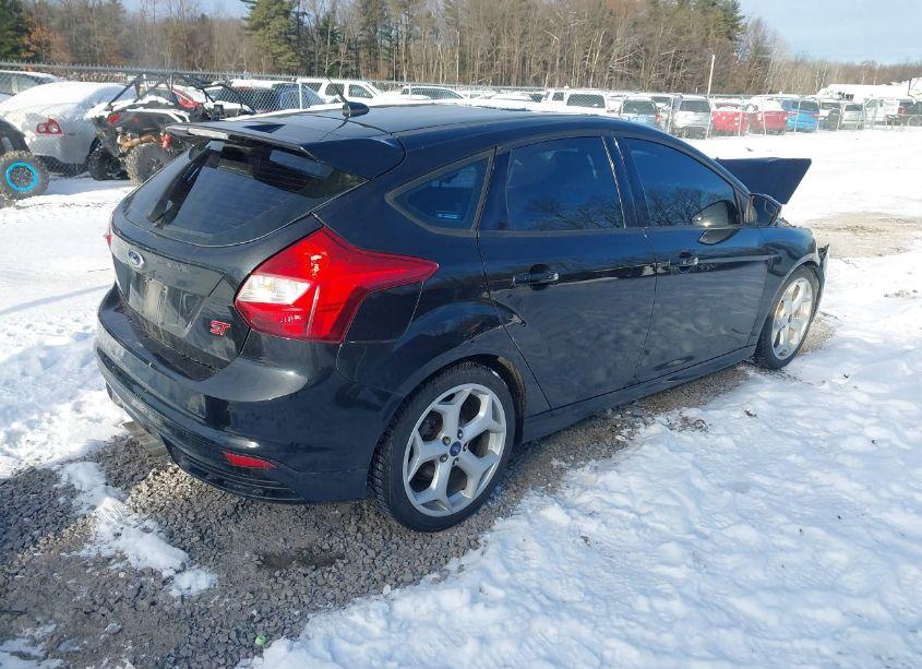 Photo 4 of 2014 Ford Focus ST (VIN 1FADP3L93EL463710)